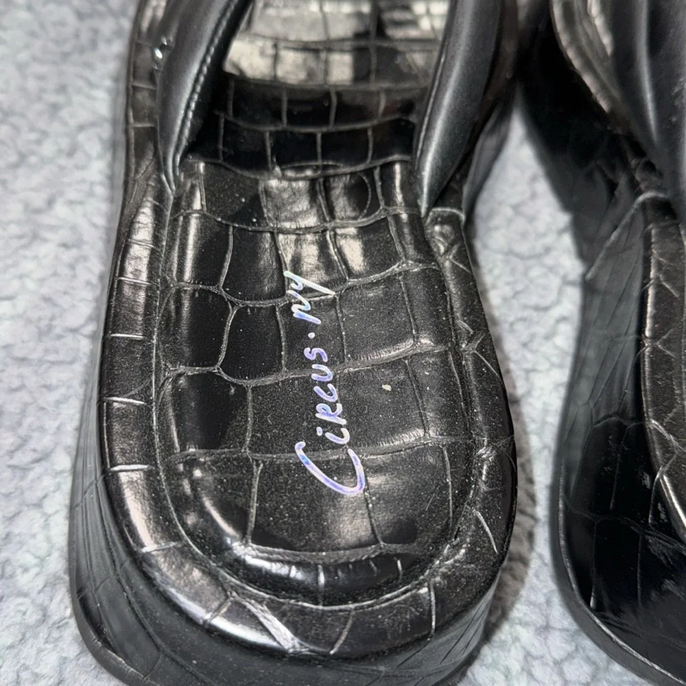 Womens Circus by Sam Edelman black sandals, flip flops, sz 9